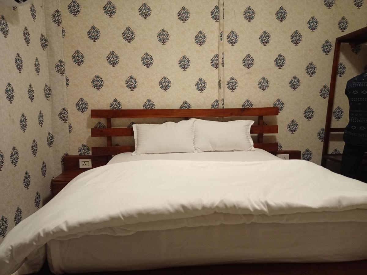 Snk Signature By Shivaneel Hospitality