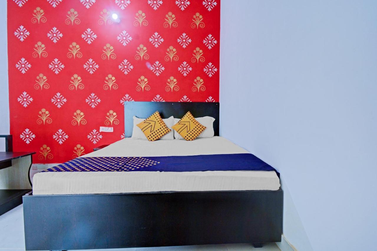 Hotel Oyo Flagship 81000 Shanti Palace