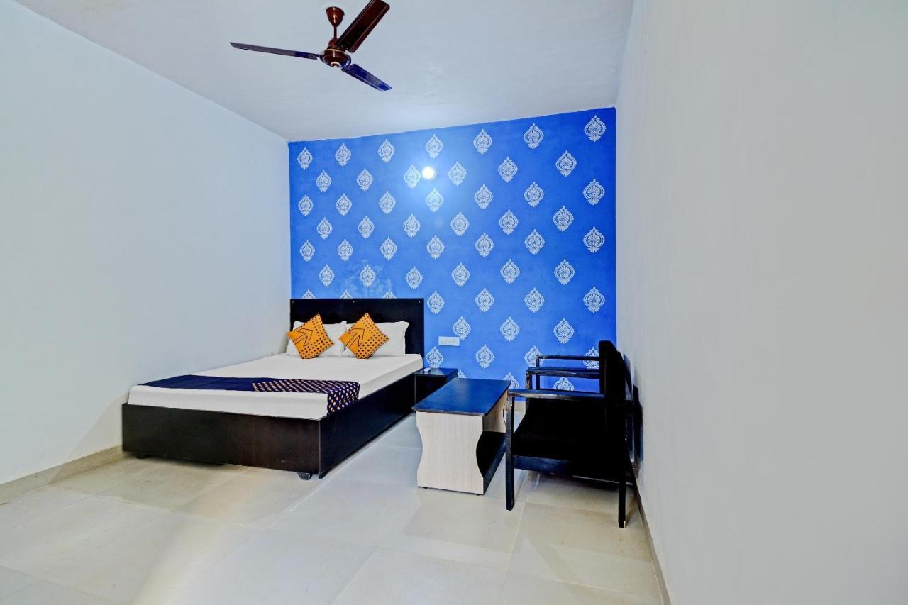 Hotel Oyo Flagship 81000 Shanti Palace