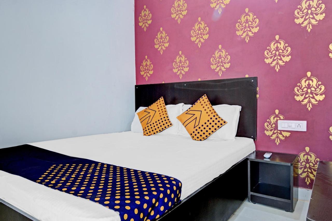 Oyo Flagship 81000 Shanti Palace Hotel