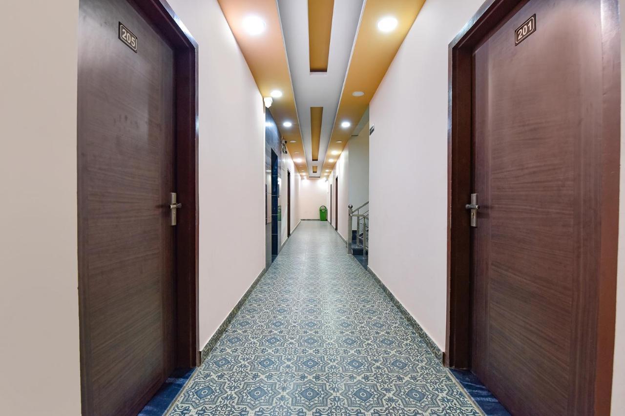 Fabhotel Sarvika Hotel 3*