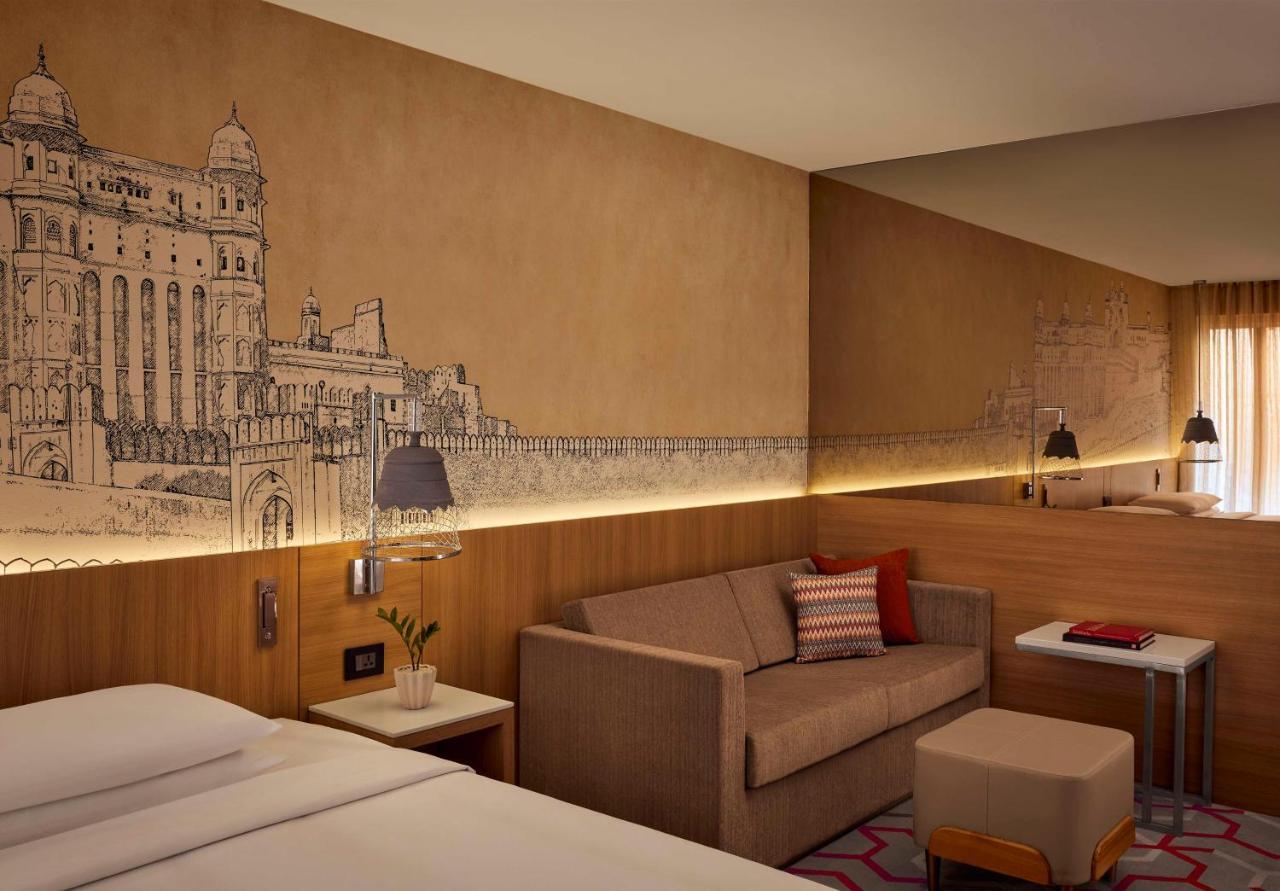 Hotel Hyatt Place Malviya Nagar 5*