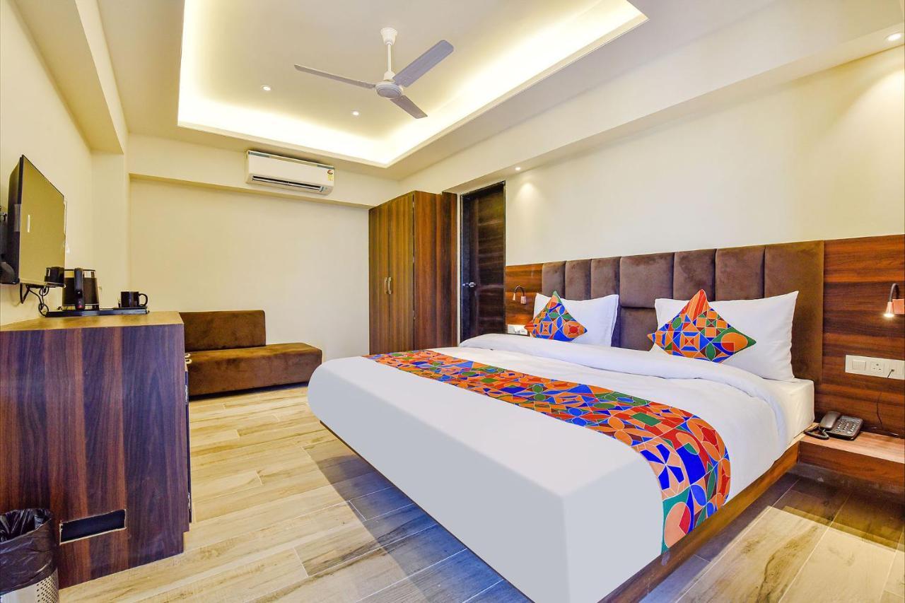 Fabhotel Prime Pink Park Hotel