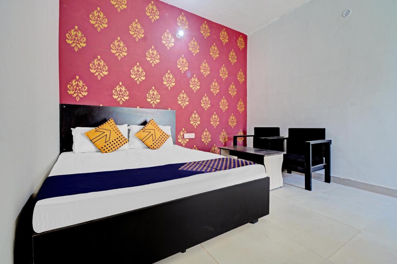 Oyo Flagship 81000 Shanti Palace Jaipur