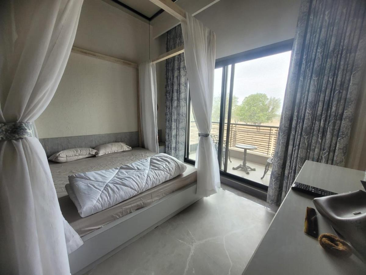 Yahvi The Farmhouse * Jaipur