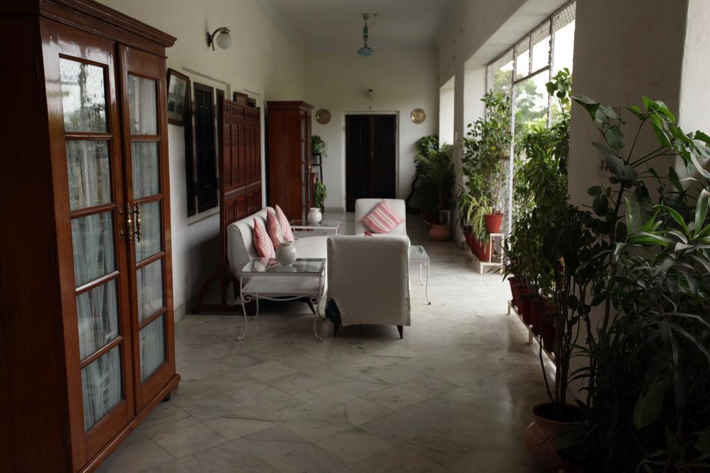 Loharu House Bed & Breakfast
