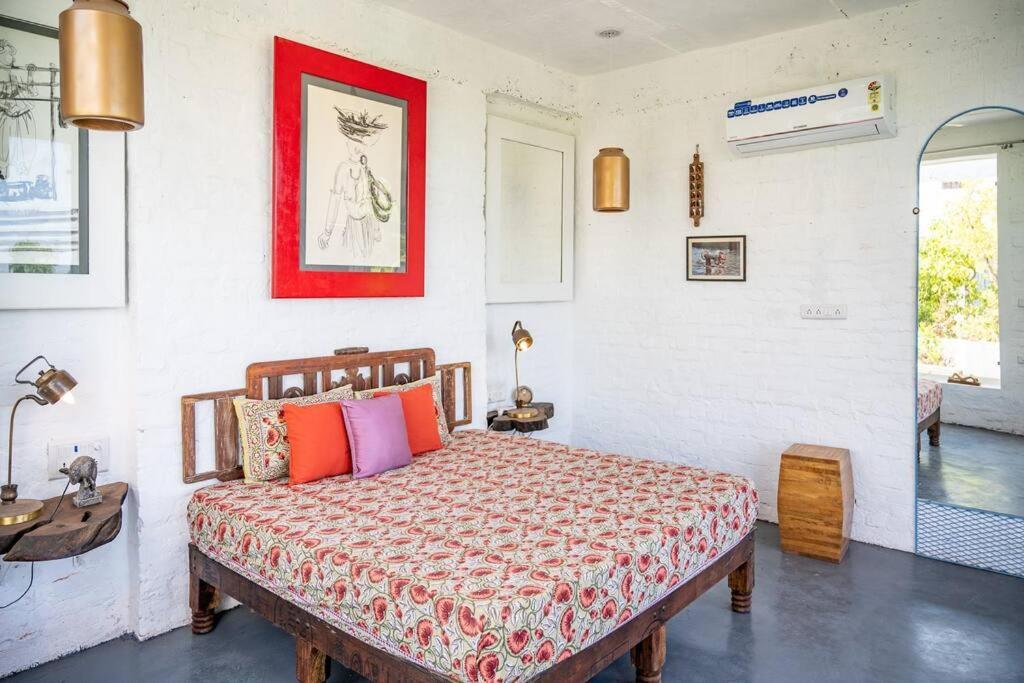 The Artists' Farm Villa