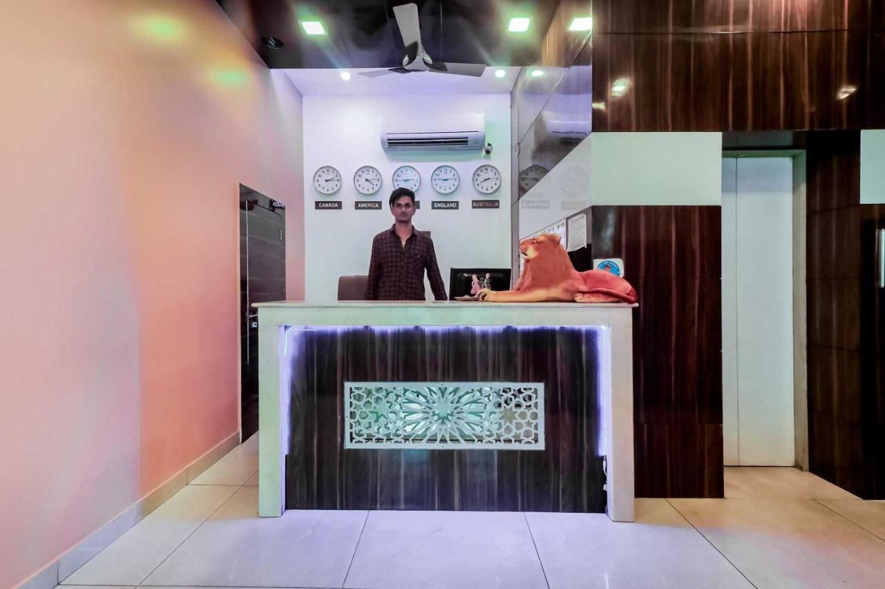 Flagship Metro View Hotel 3*