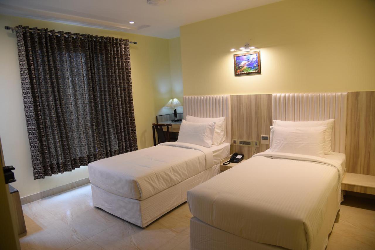 Hotel Broadway 3*