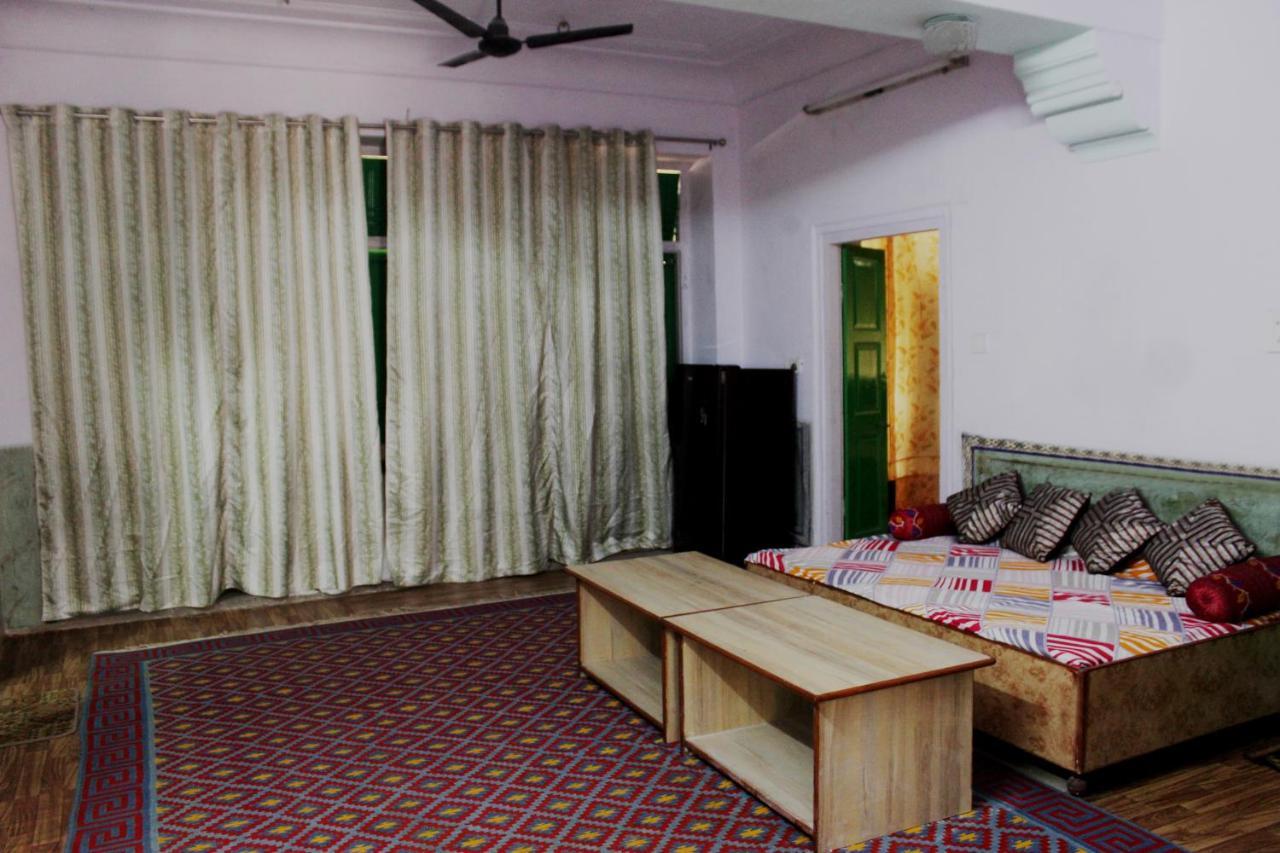 Friend India Guest house