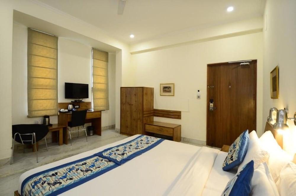 Yulia- Le 3* Jaipur