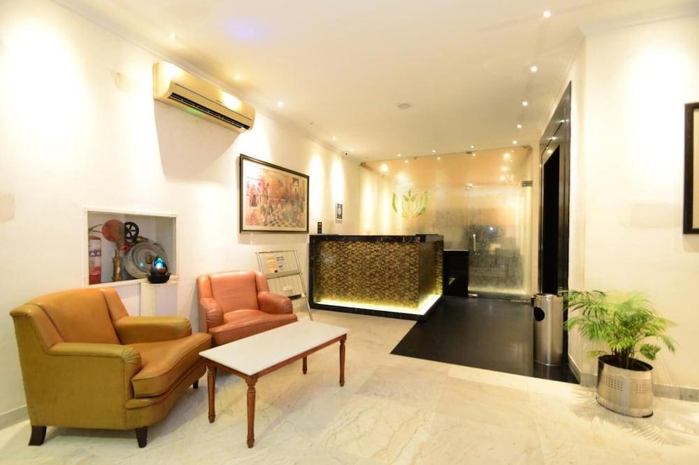Hotel Yulia- Le
