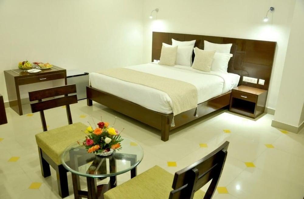 Yulia- Le Hotel Jaipur