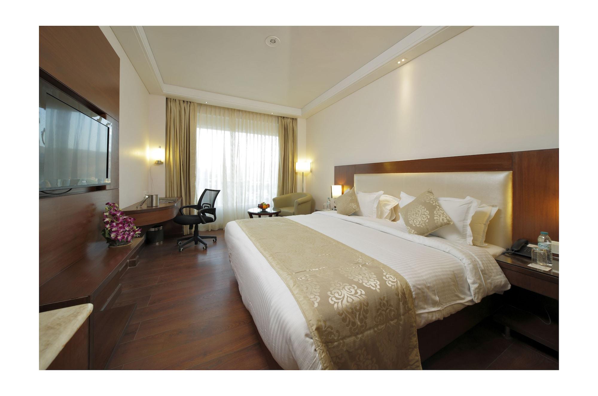 Hotel Regenta Jal Mahal, Jaipur