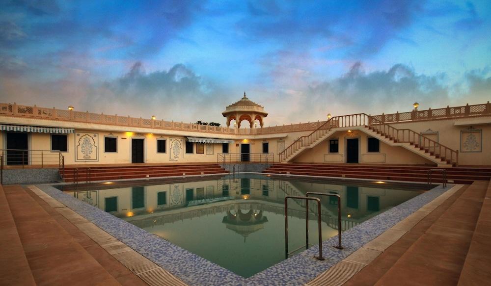 Pride Amber & Convention Centre Resort Jaipur