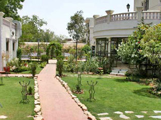 Sugan Niwas Palace