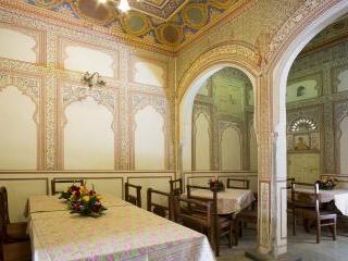 Chirmi Palace Hotel 3*