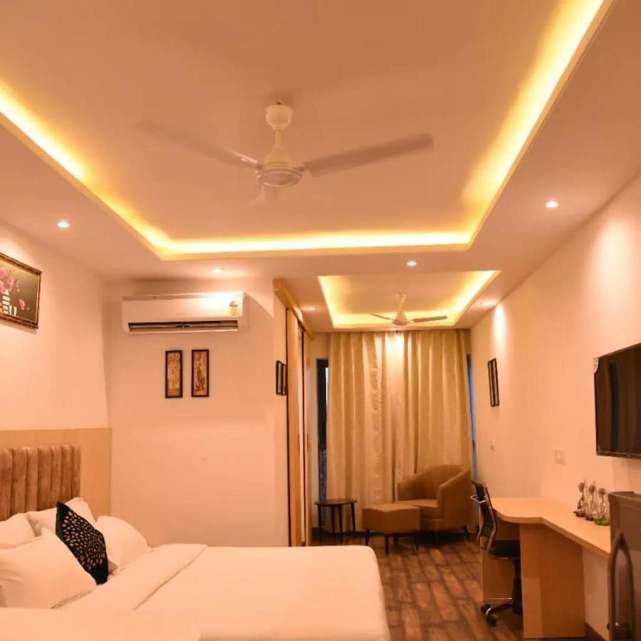 Aaj Studio Apt By Grand Anukampa With Pool