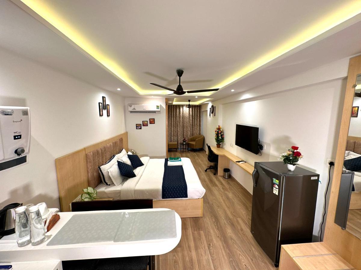 Aaj Studio Apt By Grand Anukampa With Pool Apartment