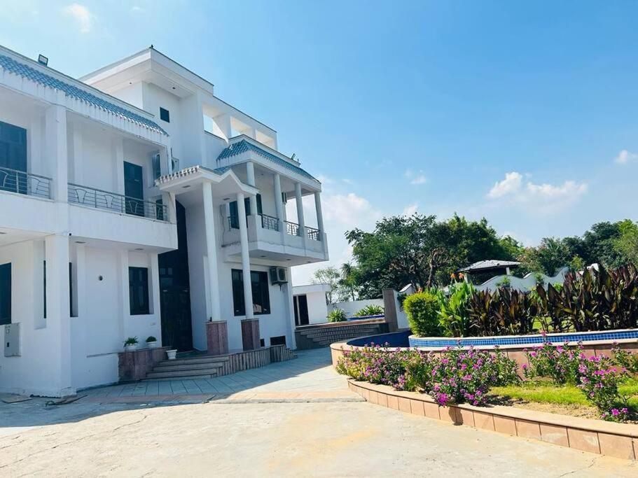 Feelgood Gazebo Farm By Luxaurastay Villa Jaipur