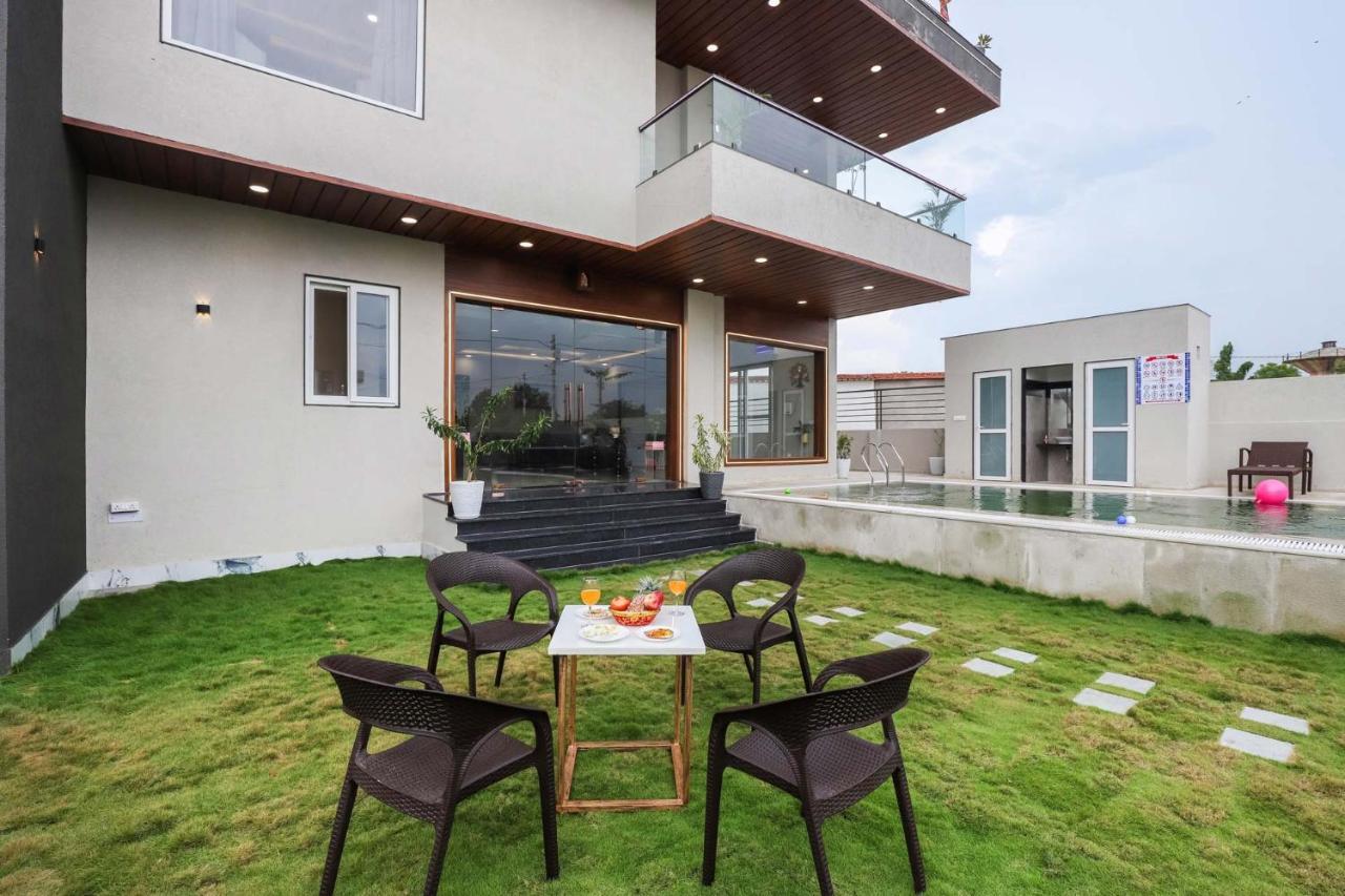 Villa Stayvista's The Rose Gold - City-center With Private Pool, Games & Kids Zone Jaipur
