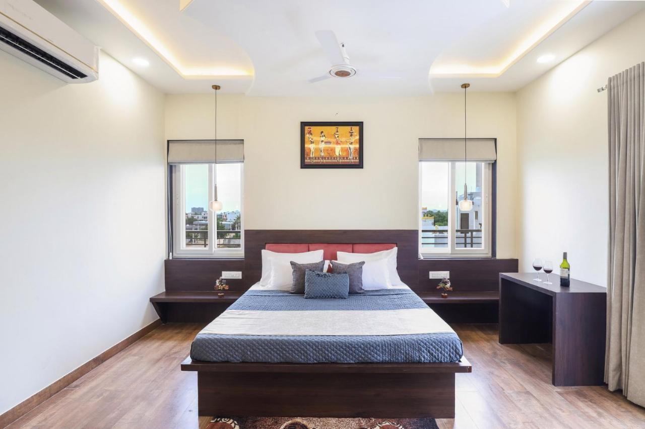 Stayvista's The Rose Gold - City-center With Private Pool, Games & Kids Zone Jaipur