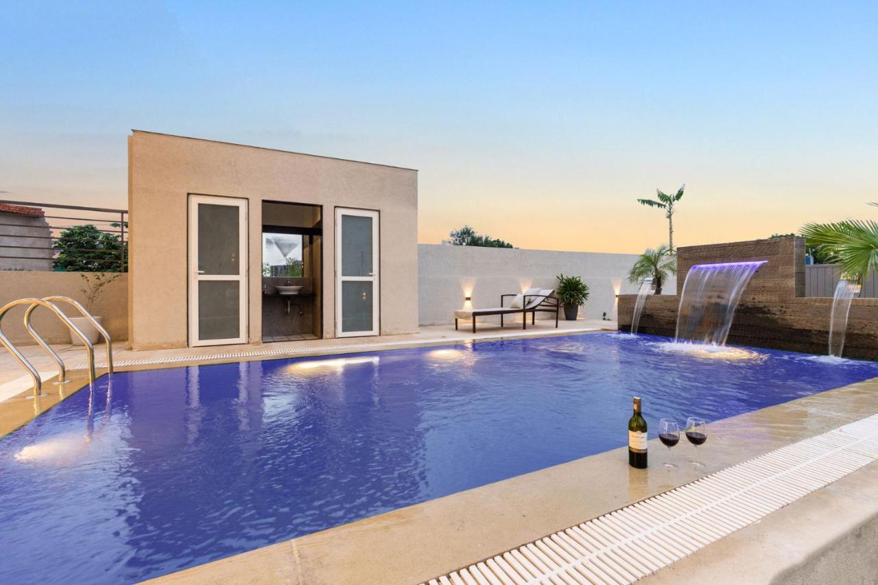 Stayvista's The Rose Gold - City-center With Private Pool, Games & Kids Zone Villa *