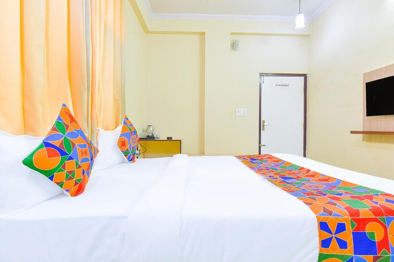 Fabhotel The Grand Kailash 3*