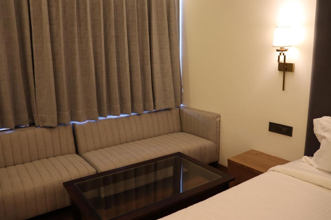 The Hotel 3*