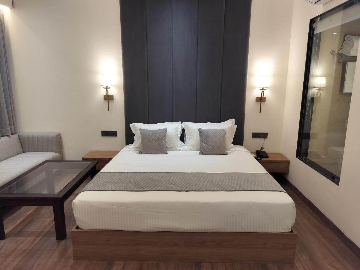 Hotel The