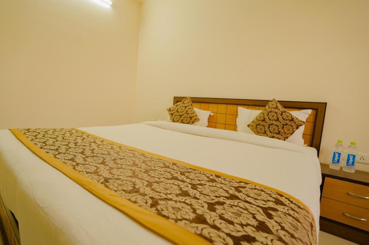 Hotel Cheelgadi 3*