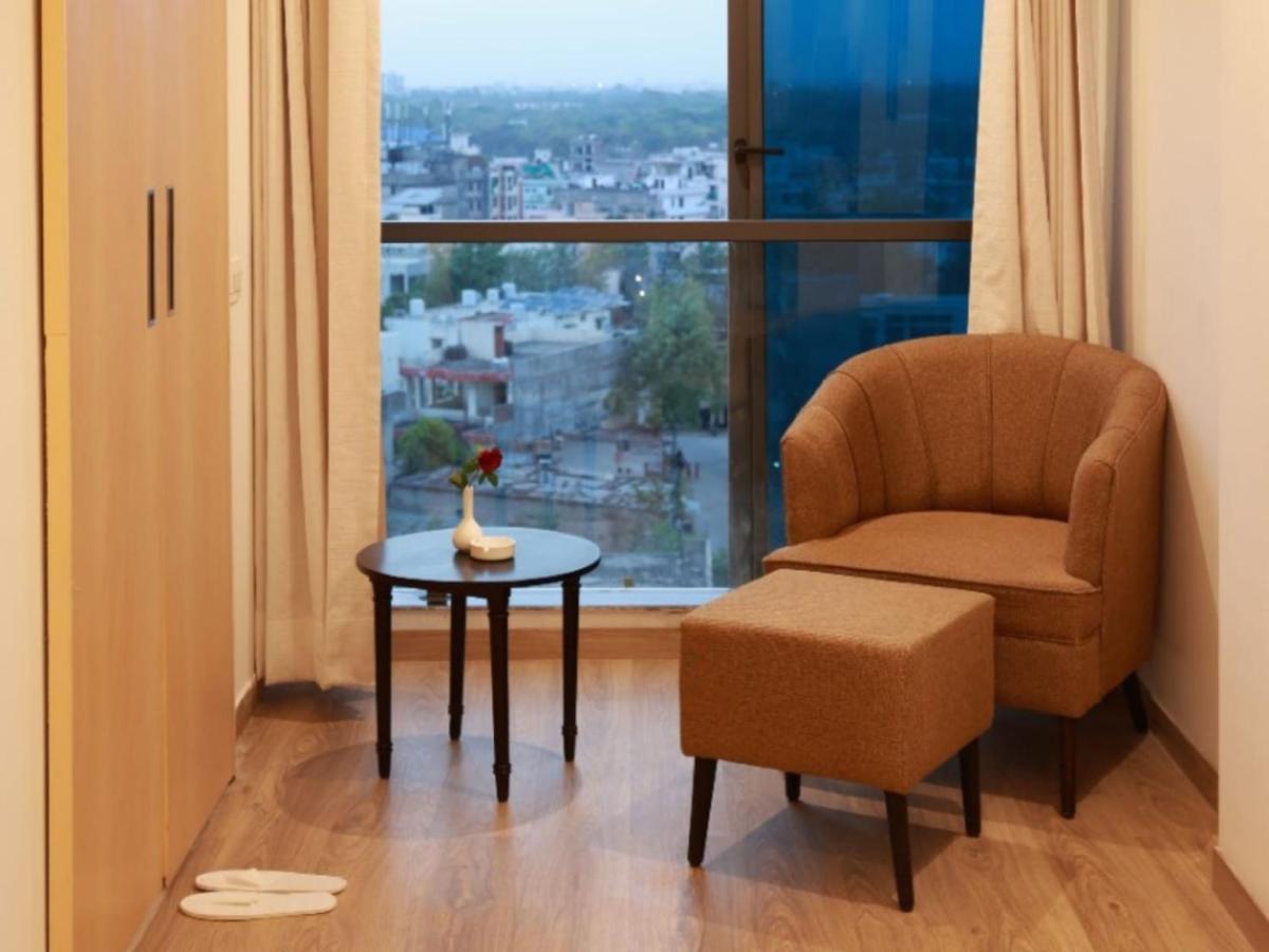 Diona Suites 3*