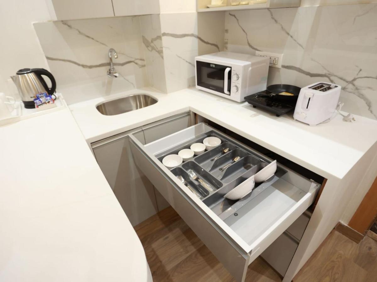 Hotel Diona Suites
