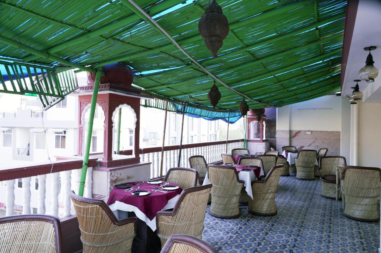 Hotel Shree Narayan Palace 2*