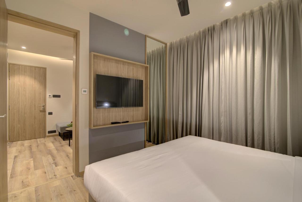 Hotel 7 Apple Pratap Nagar, *