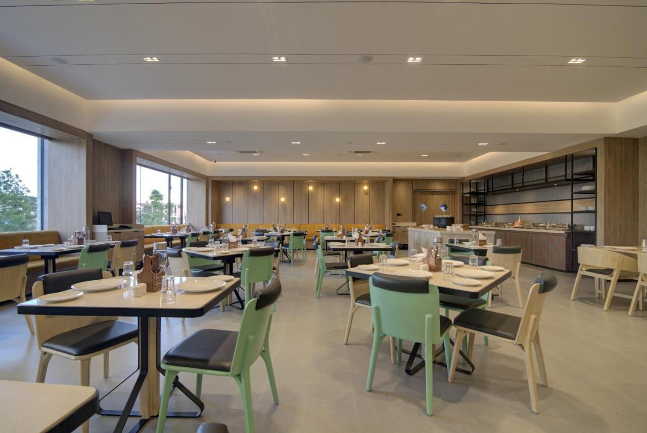 7 Apple Pratap Nagar, Jaipur