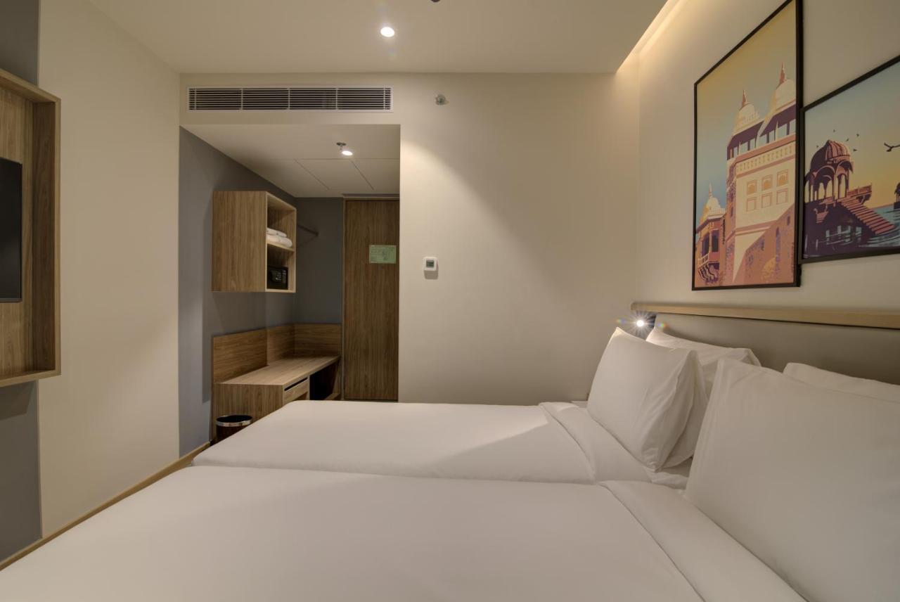 7 Apple Pratap Nagar,
