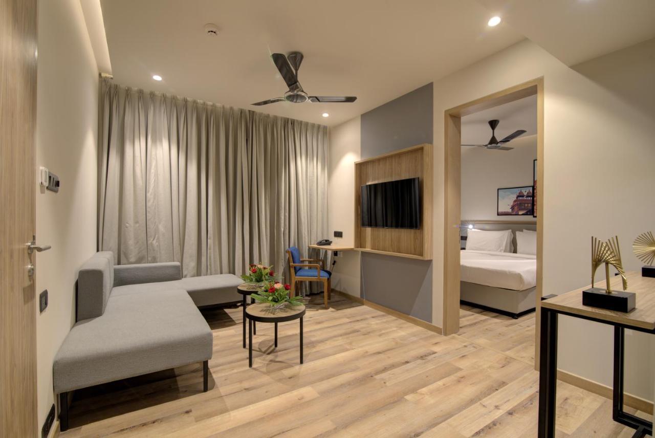 Hotel 7 Apple Pratap Nagar,