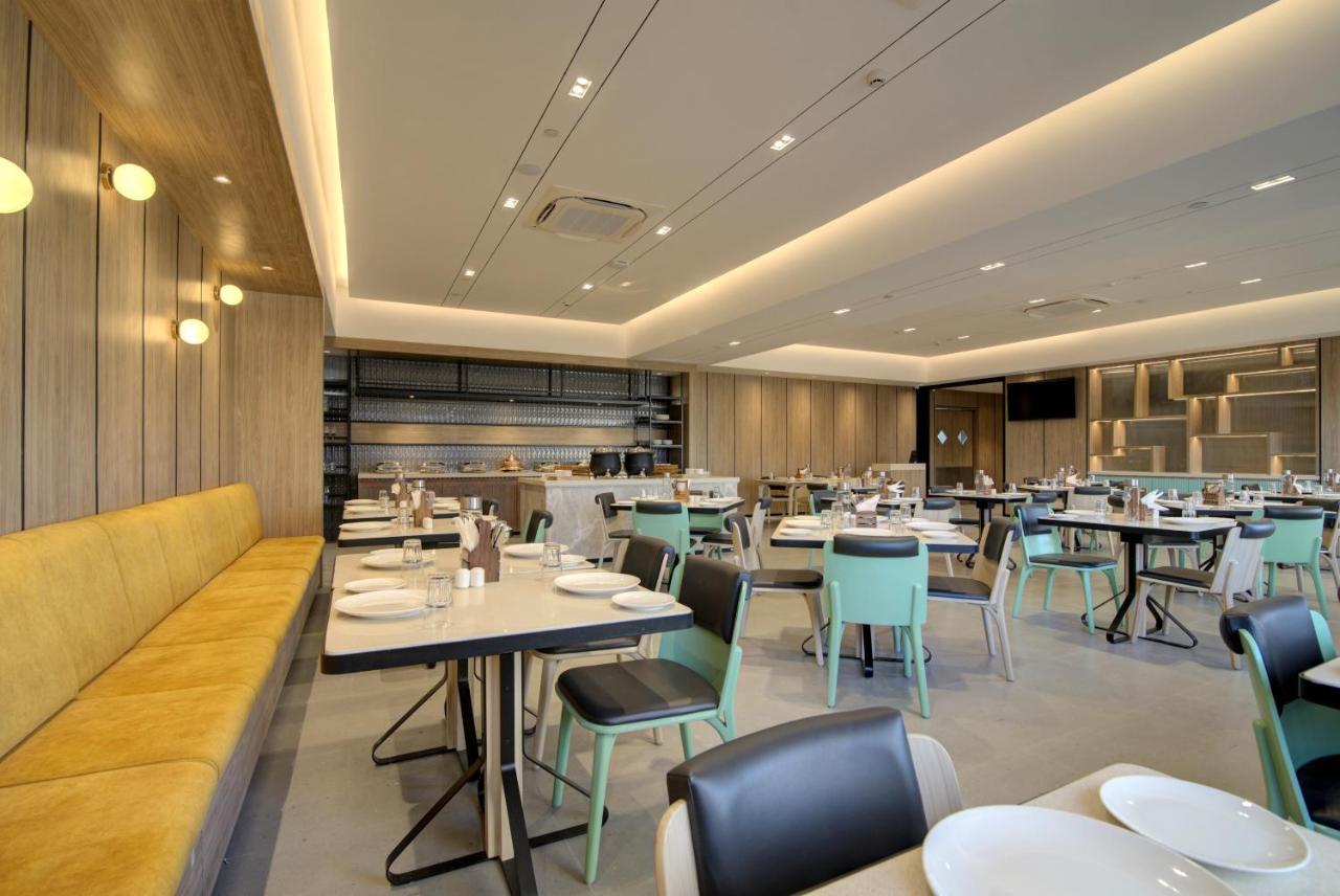 7 Apple Pratap Nagar, Hotel Jaipur