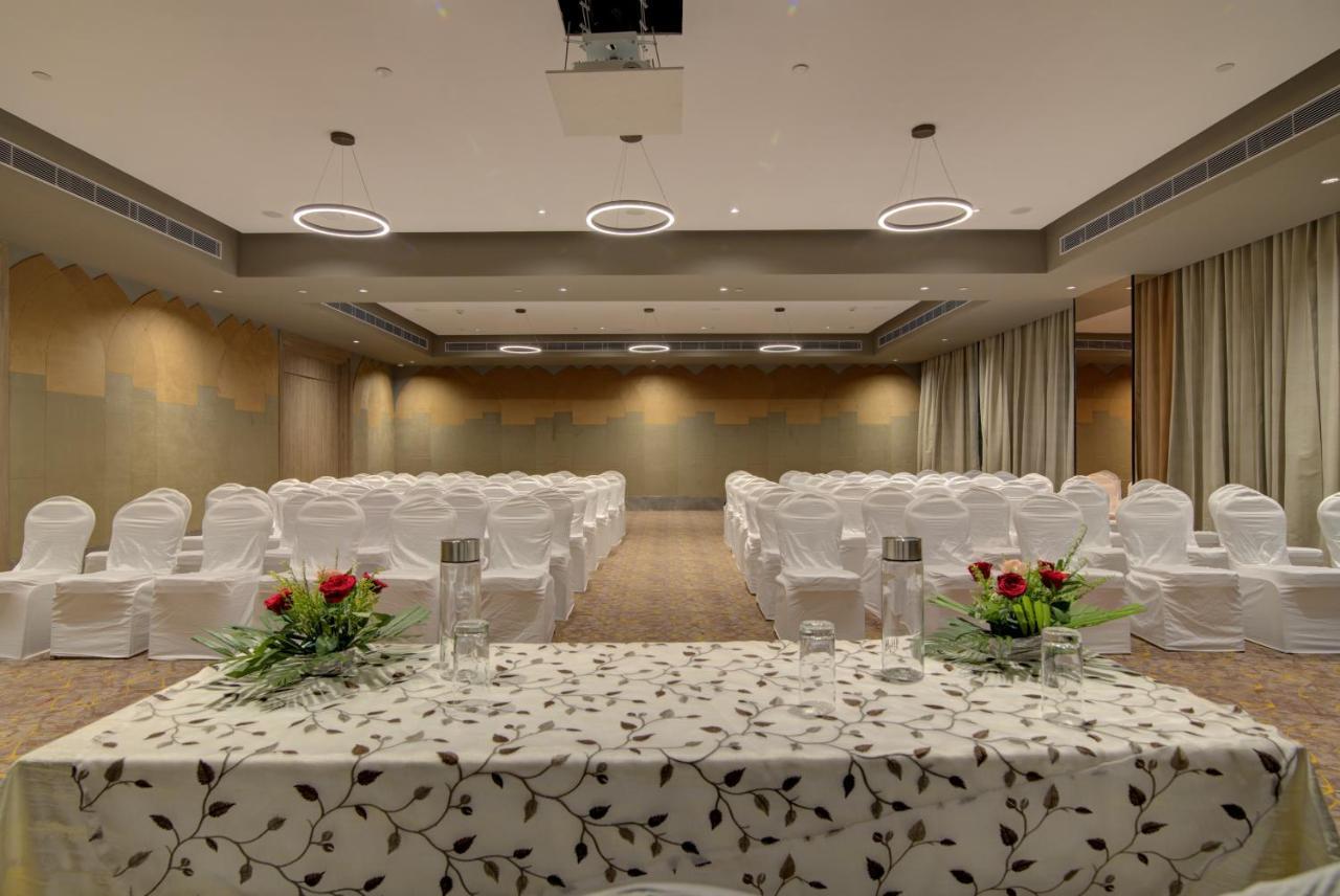 Hotel 7 Apple Pratap Nagar,