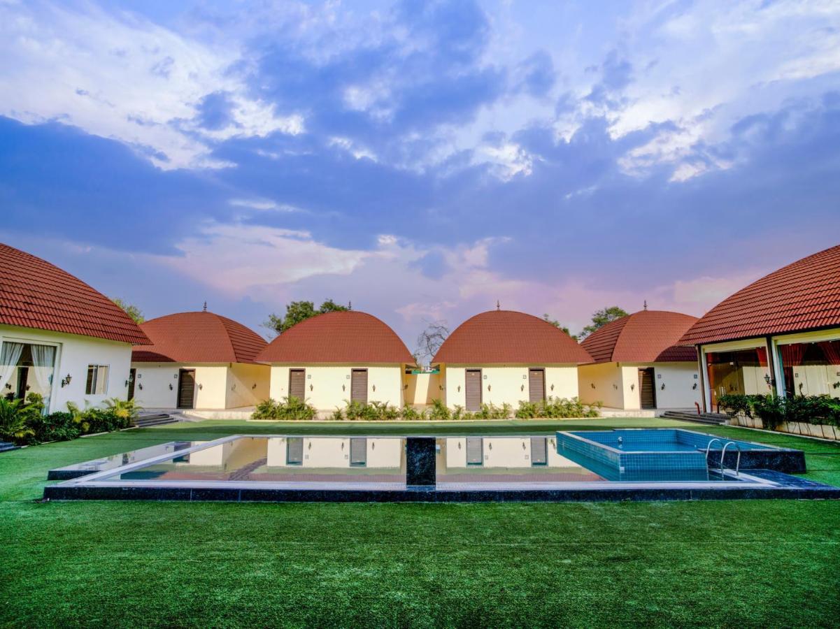 Resort Palette - Madhogarh