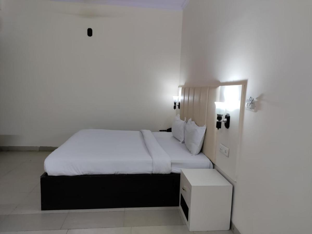 Hotel Tulip Palm Jaipur