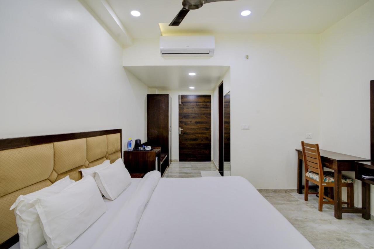 Resort Palette - Madhogarh