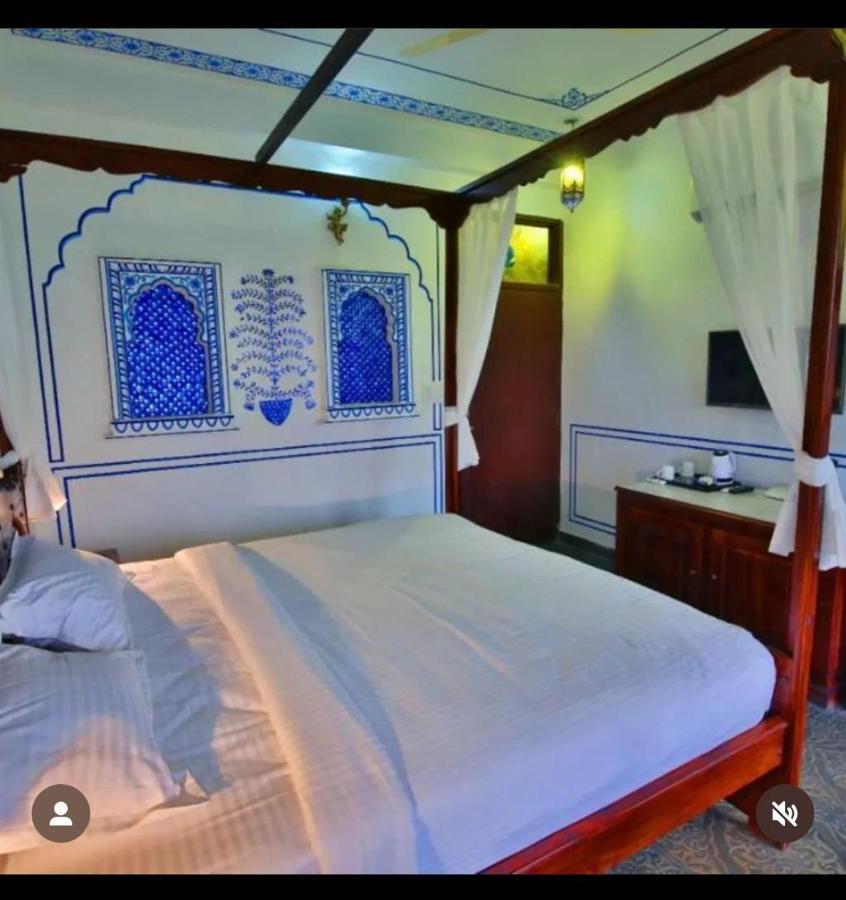 Heritage Shree Hotel
