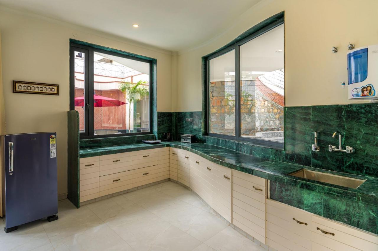 Stayvista's The Tree House - City-center With Outdoor Pool, Spacious Balconies & Vast Lawn