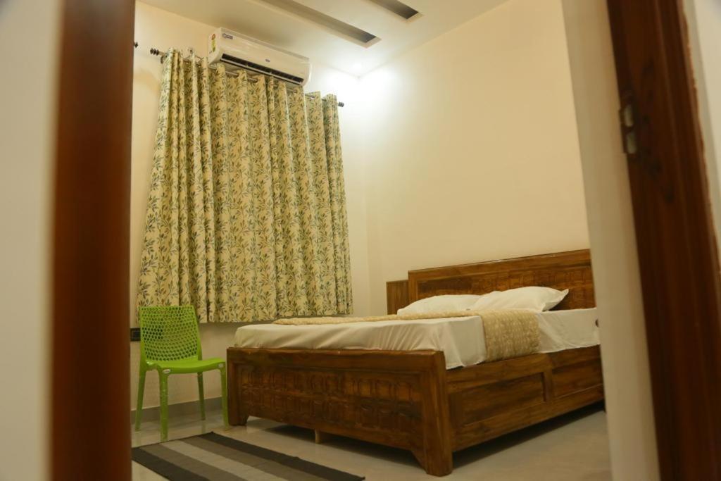 Villa 800 Yards Farmhouse Jaipur