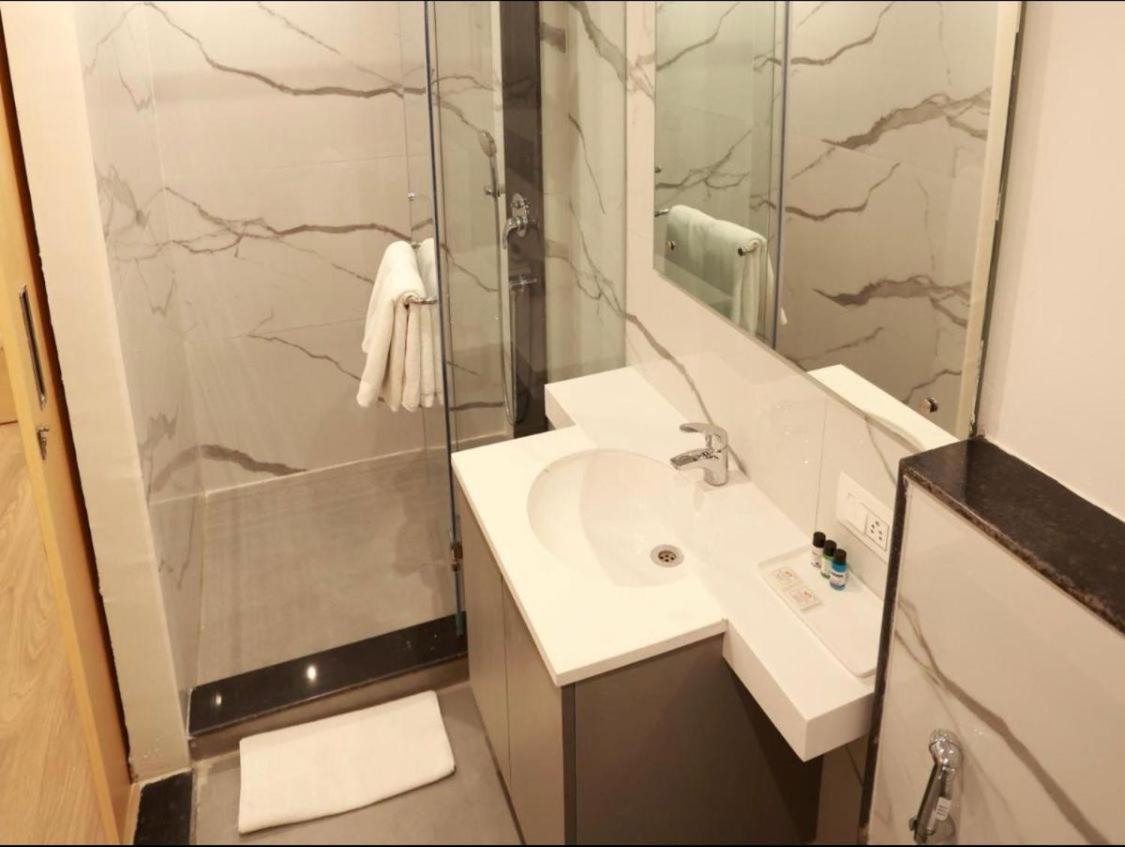 Milton Hotel 4*