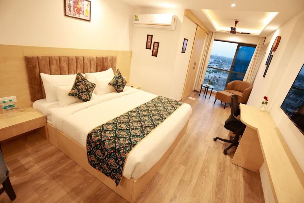 Milton Hotel 4*