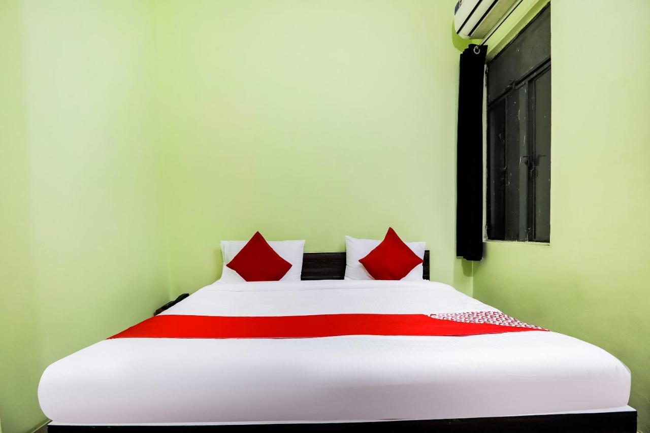 Oyo Flagship 66940 New Delhi Grand