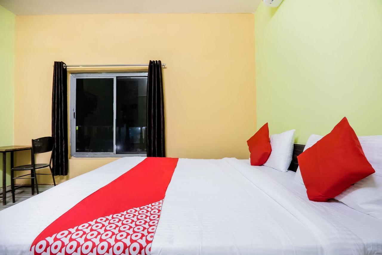 Hotel Oyo Flagship 66940 New Delhi Grand